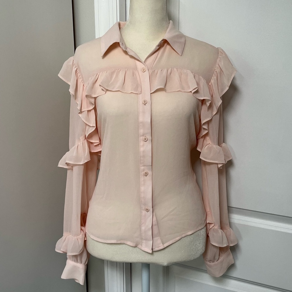 NWT❗️Pink Ruffle Button Up Blouse